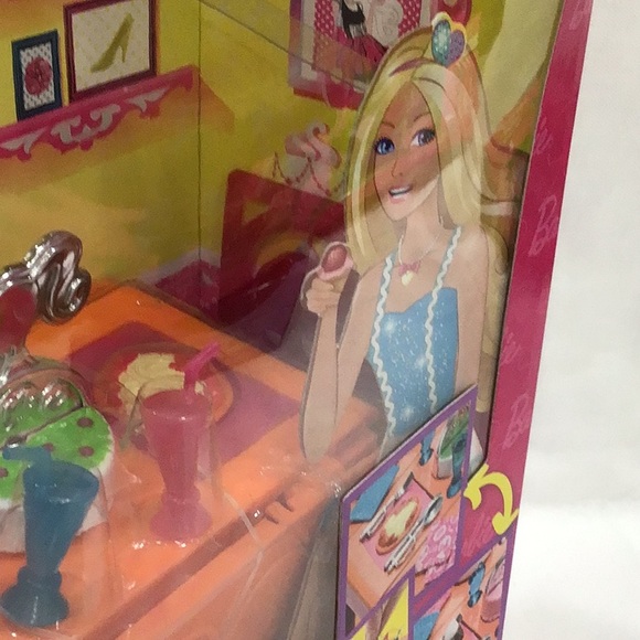 Barbie Dinner To Dessert Dining Room Set - Picture 10 of 11